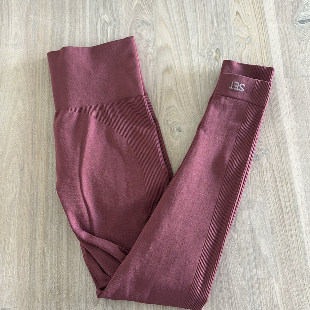 3/$30 SET Active Burgundy Leggings